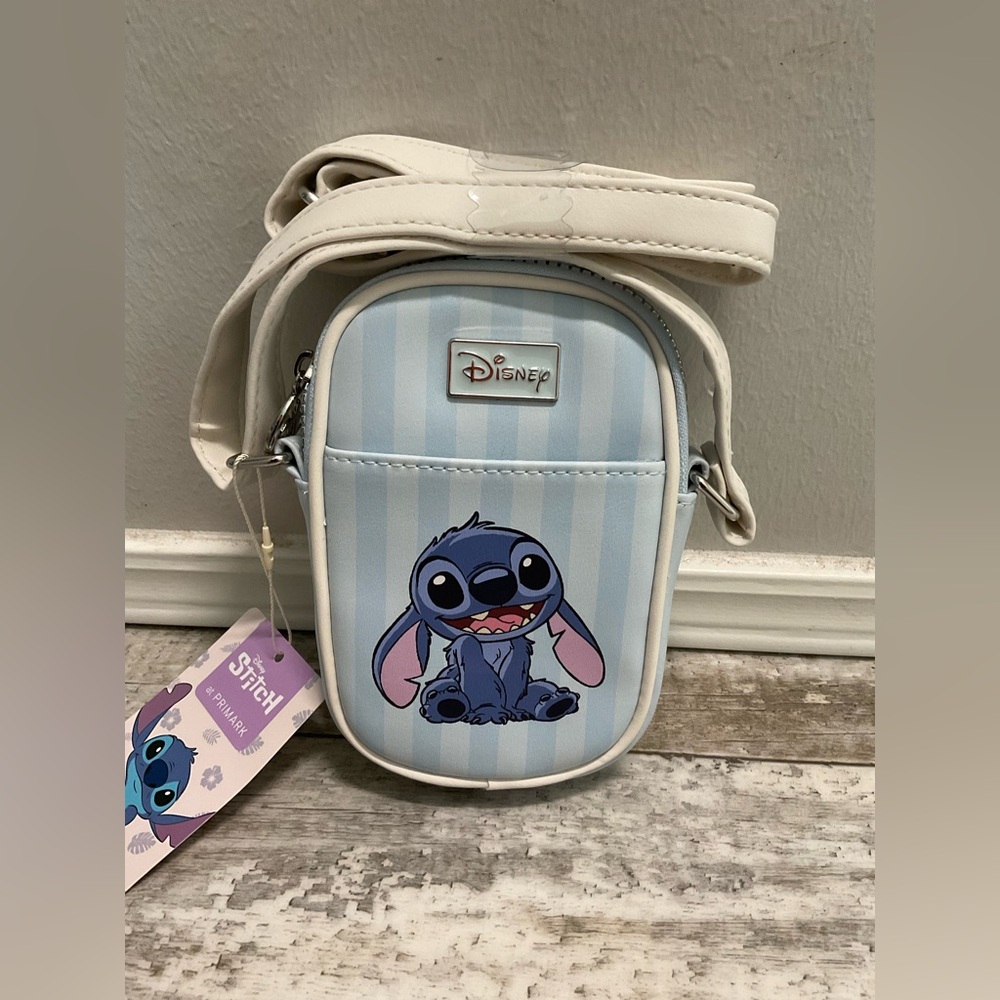 NWT Stitch weekender, backpack, and phone crossbody bag - Picture 4 of 10